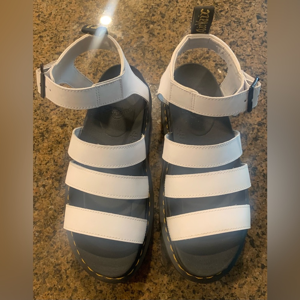 Doc Martens leather lug sole sandals. EUC. White, size 10 - Picture 3 of 9